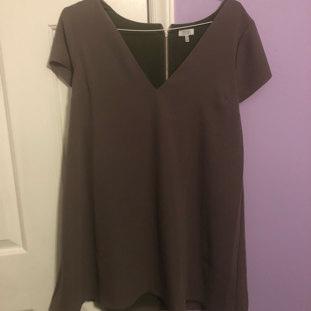 Tobi Vneck shift dress